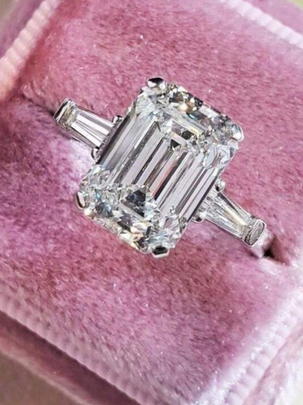 Silver ring - Picture 2 of 2